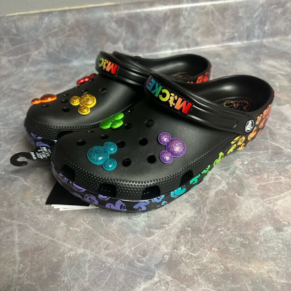 CROCS Classic DISNEY Mickey Mouse Rainbow Pride Celebration Clog Men’s size 9